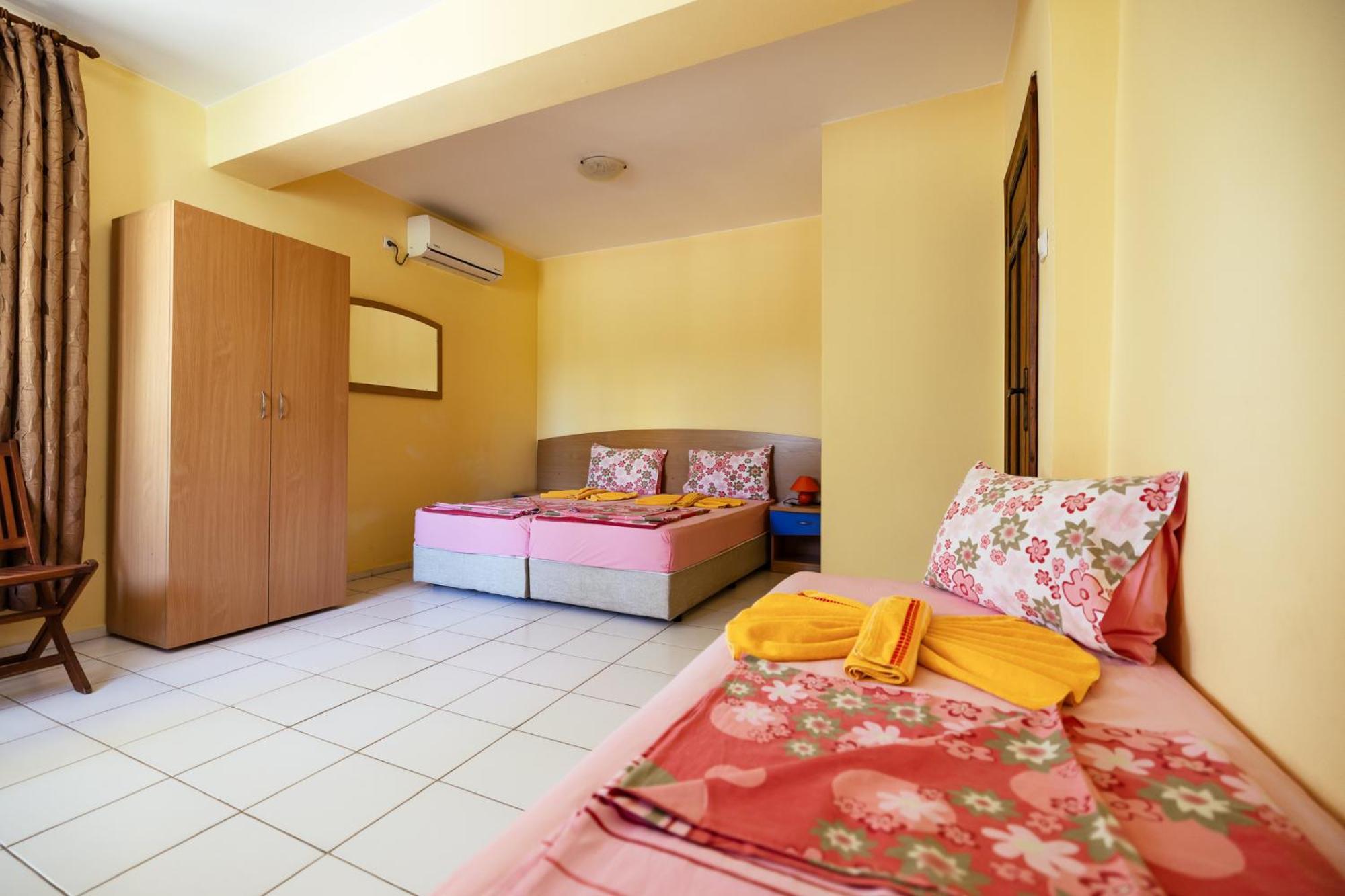 Homestay Paradise